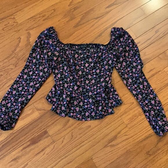TRIXXI Size Medium long sleeve lightweight floral top on or off shoulders - Picture 10 of 12